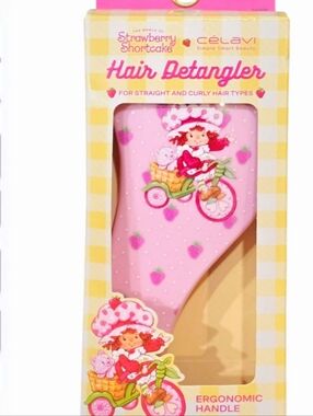 Celavi X Strawberry Shortcake Hair Detangler Brush